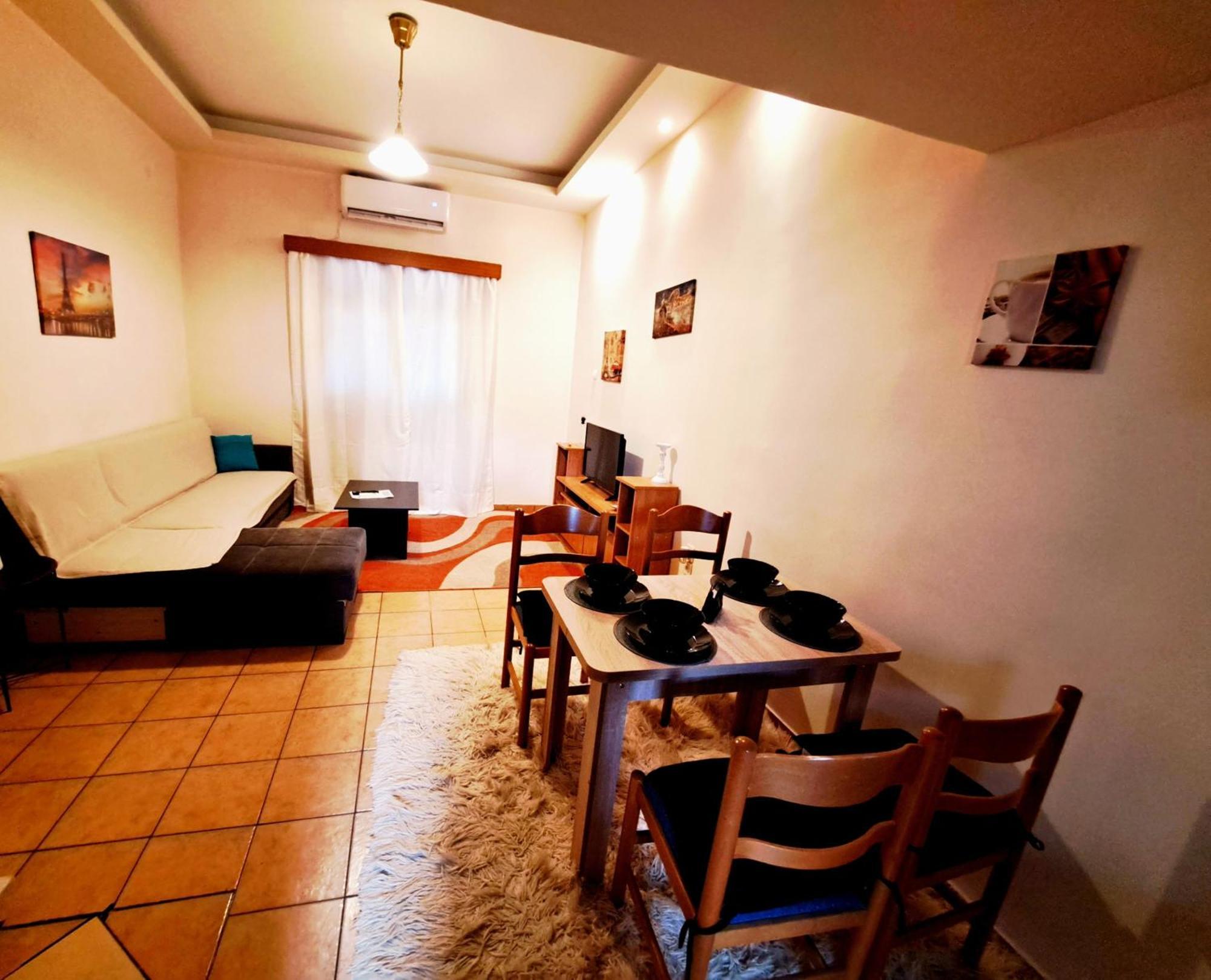 House With Yard Subway 5Min Walk Apartment Atena Exterior foto