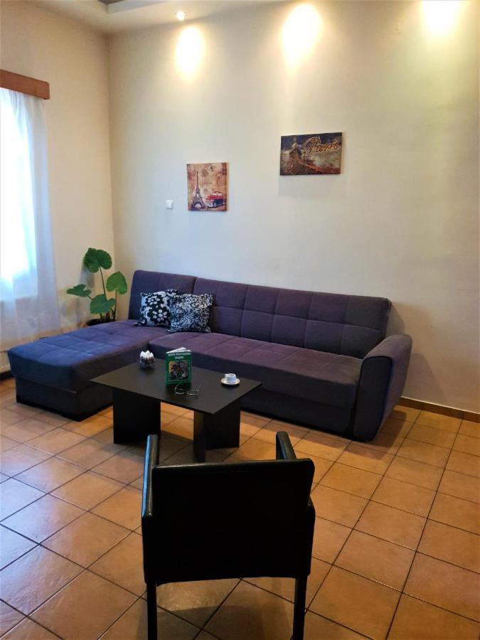 House With Yard Subway 5Min Walk Apartment Atena Exterior foto